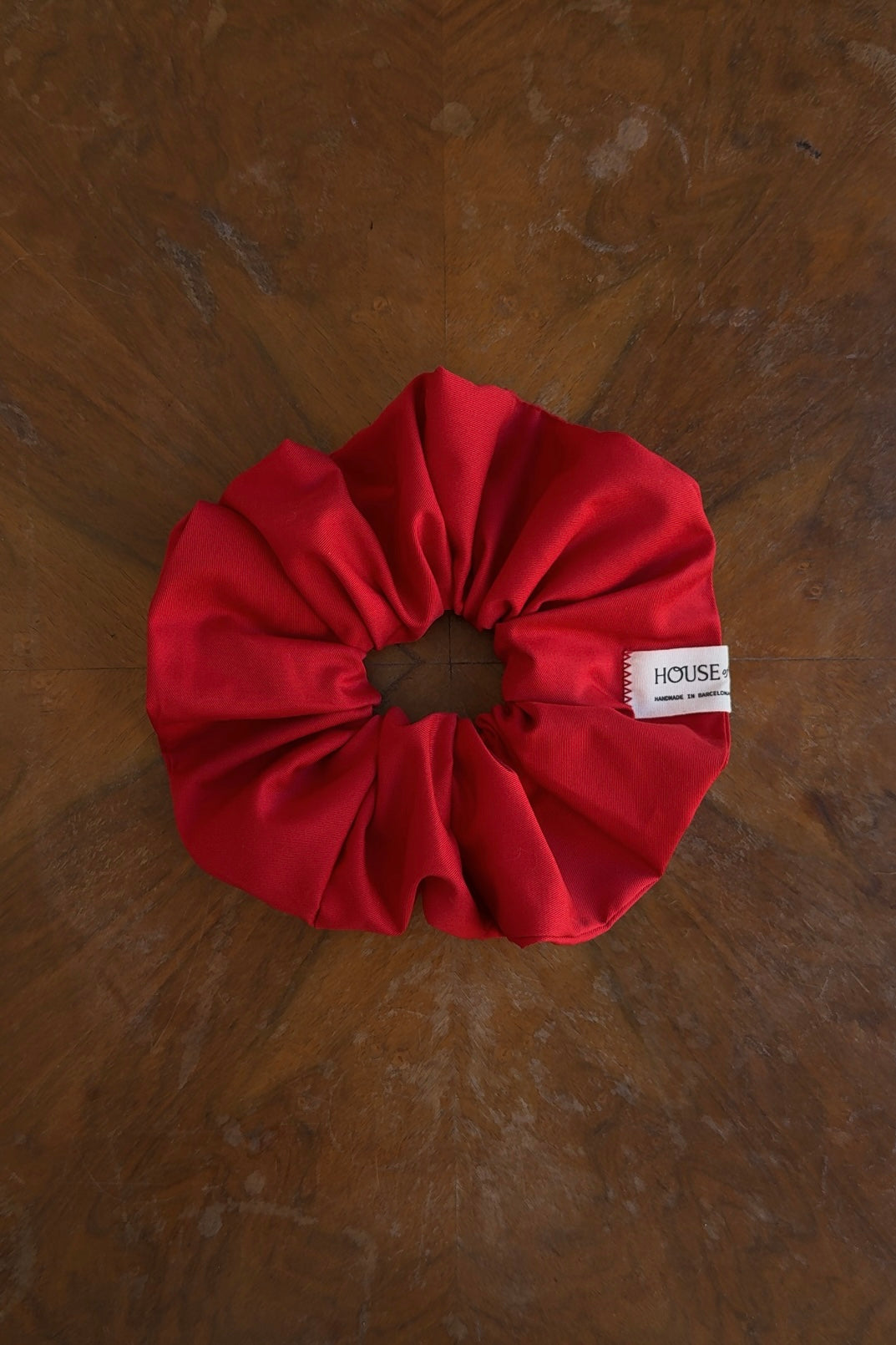 BELLA SCRUNCHIE