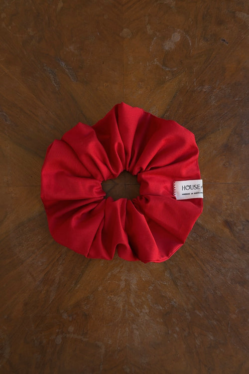 BELLA SCRUNCHIE