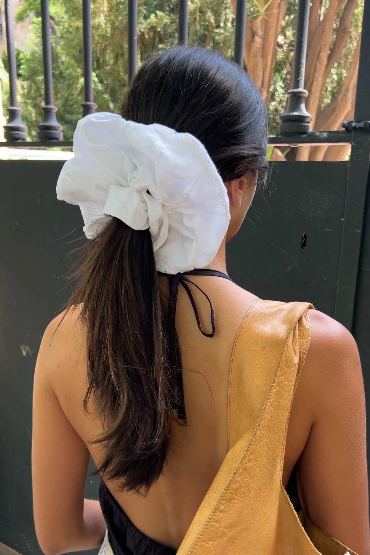SOPHIA SCRUNCHIE